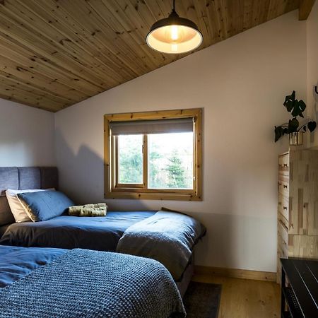 Fern Lodge - 2 Bedroom Log Cabin - Saint Florence - Tenby Esterno foto